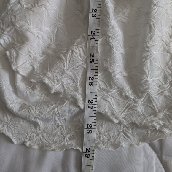 Free People Tank Top Size XL White Crossback Textured Sleeveless MyKonos NWT - Picture 16 of 16